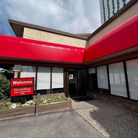 YYC Econo Lodge Motel Village מראה חיצוני תמונה
